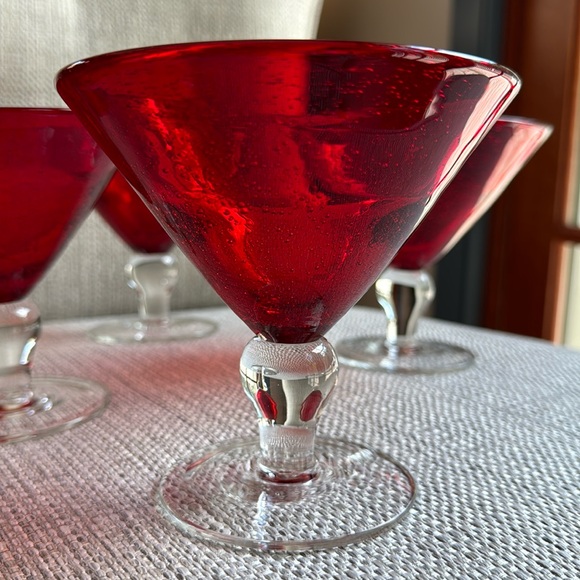 Artland Iris Ruby Red Hand Blown Bubble Gasses (Set of 4) - Picture 4 of 9